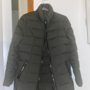 Coat size L great condition brand laundry